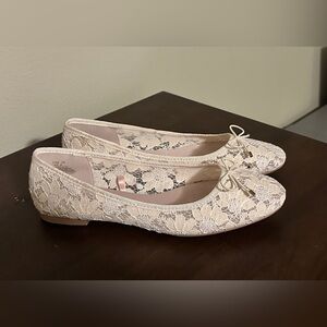 New H&M Sold-out Cream Elegant Lace Ballet Flats with Pink Sayin Interior Size 8
